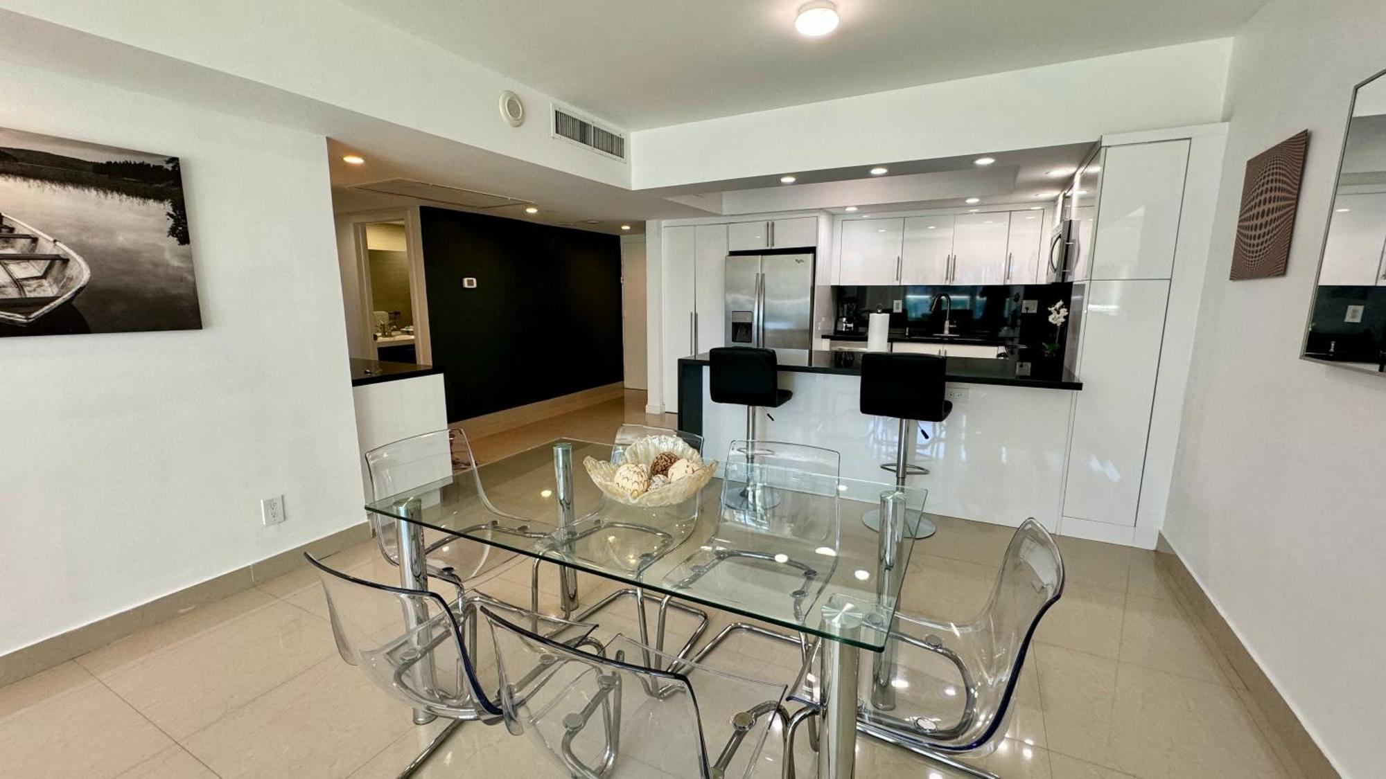 Sunny Isles, Beach Life! Parking Included Miami Beach Exterior photo